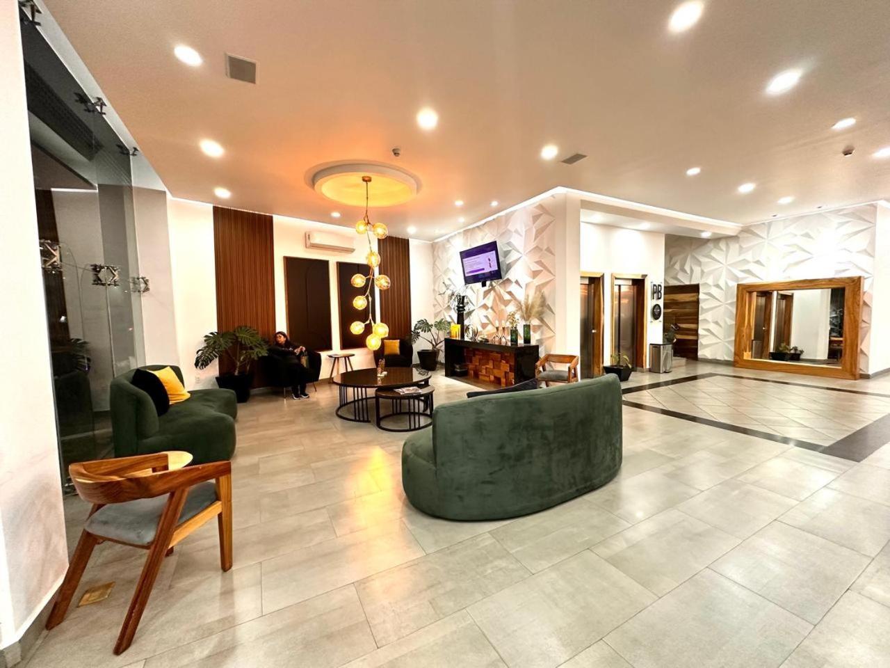 Hotel Bugari Aeropuerto Guadalajara Las Pintas Екстериор снимка