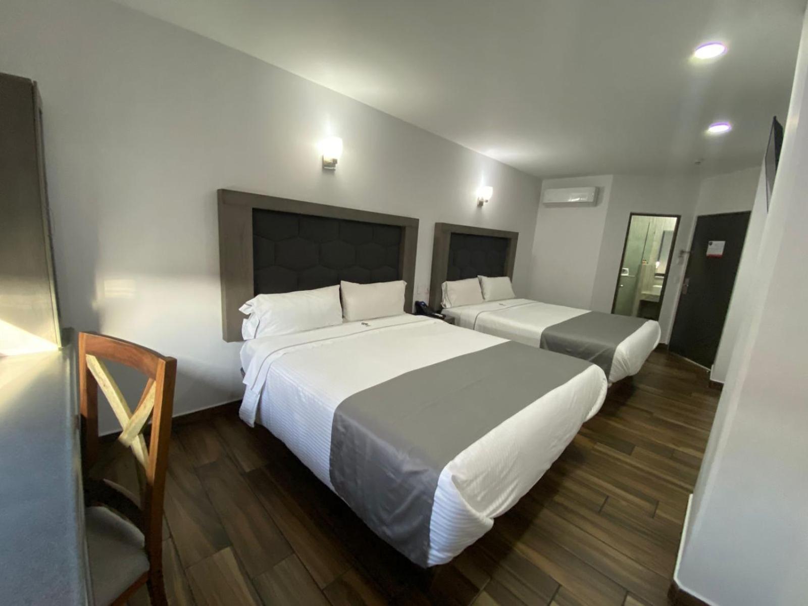 Hotel Bugari Aeropuerto Guadalajara Las Pintas Екстериор снимка