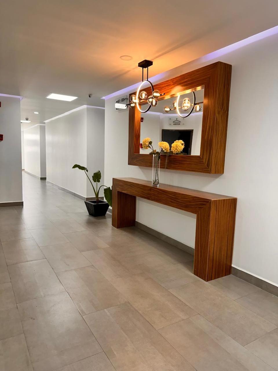 Hotel Bugari Aeropuerto Guadalajara Las Pintas Екстериор снимка